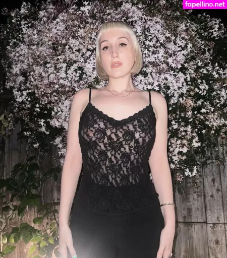 Harley Quinn Smith 1 OnlyFans Thumbnail #qB7Buq9NT9
