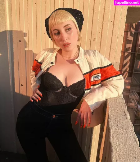 Harley Quinn Smith 1 OnlyFans Thumbnail #v6QLygxYyQ