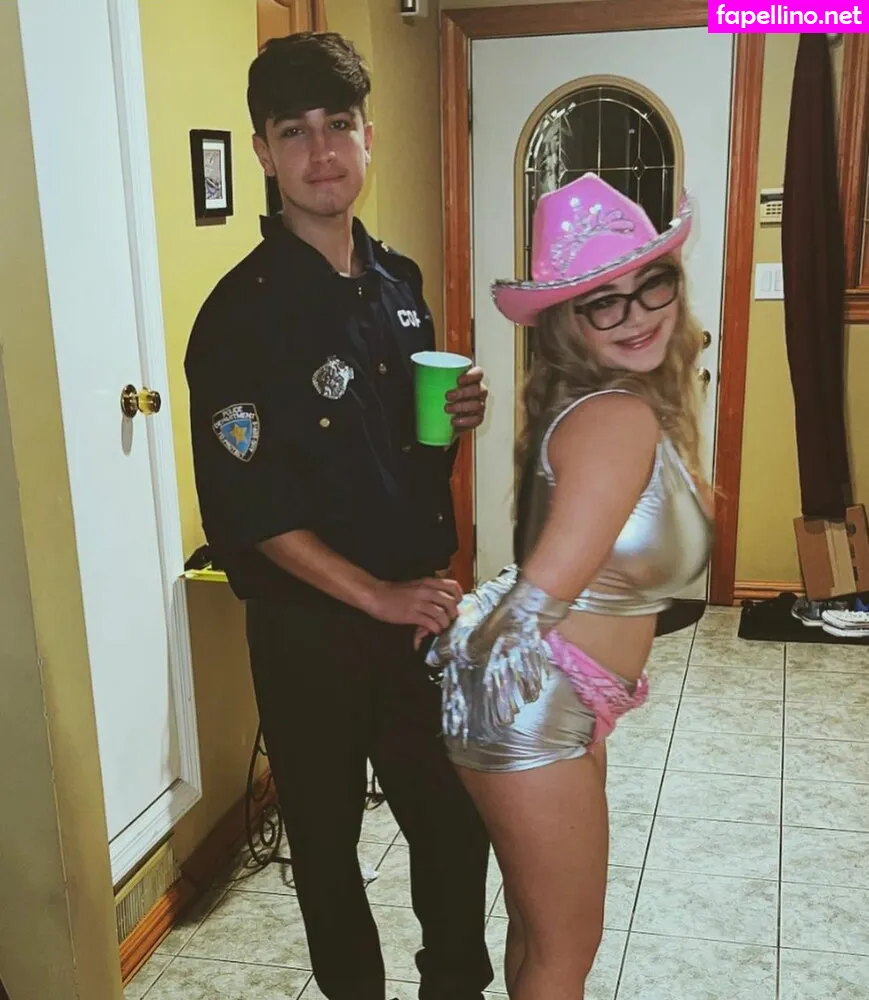 freyastein, harleygrande_, harleyystein Nude Leaked OnlyFans Photo #JFl6ytpik8