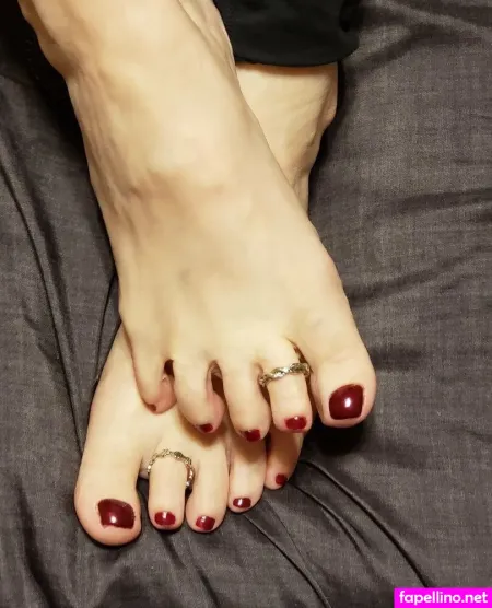 Harleyandivysfeet OnlyFans Thumbnail #M1rMIiqtTS