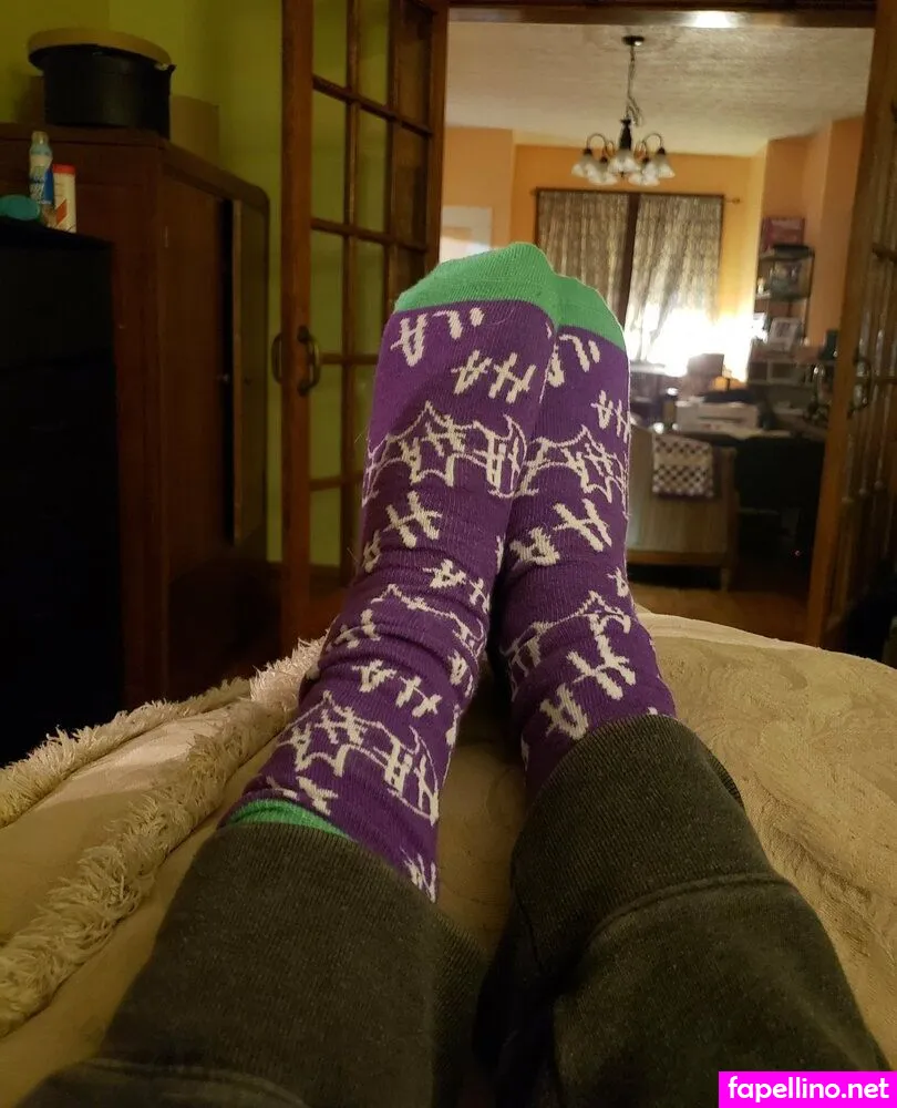 fl0werchildd, harleyandivysfeet Nude Leaked OnlyFans Photo #PVC3cgwwuY