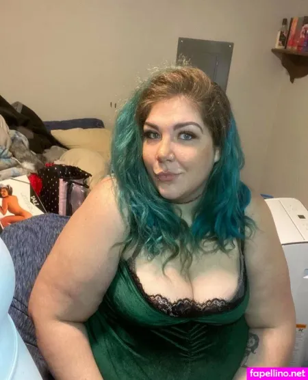 Harleymaekitten OnlyFans Thumbnail #7rqY8wajvx