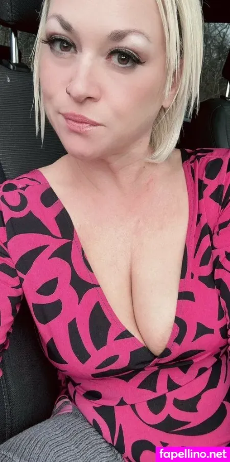 Harleyreyfree OnlyFans Thumbnail #BaBd9WpETZ
