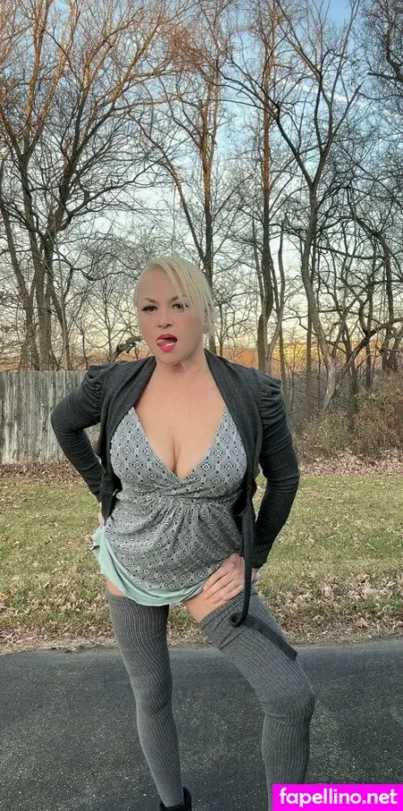 Harleyreyfree OnlyFans Thumbnail #rhajk1ibX0