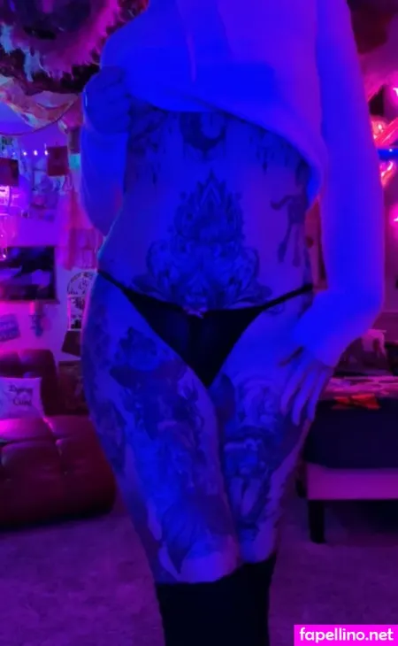 Harlowflowerfootgoddess OnlyFans Thumbnail #JuadNw12fn