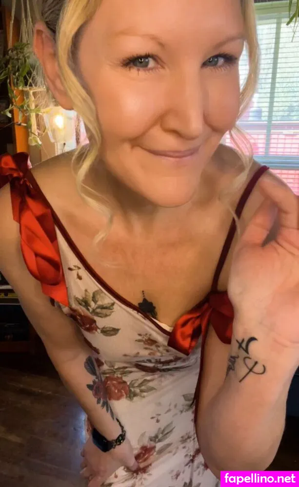 harlowflowerfootgoddess, hippyharlow Nude Leaked OnlyFans Photo #Lx4d4qconj