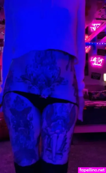 Harlowflowerfootgoddess OnlyFans Thumbnail #QLk5aOJ50l