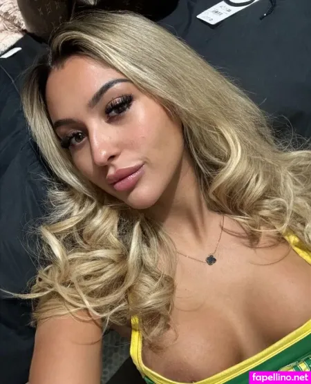 Harpercox1 OnlyFans Thumbnail #44LxIqzh77