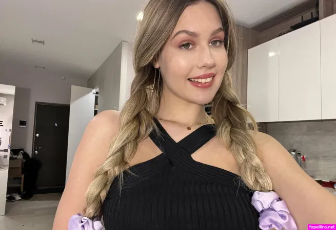 Harperrr OnlyFans Thumbnail #8LLO7sRcTq