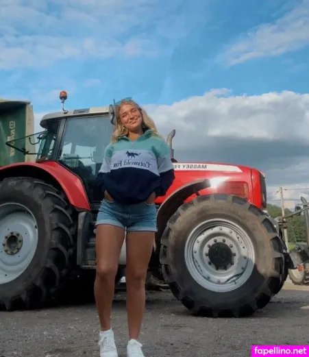 Harriet Cowan From Clarkson S Farm OnlyFans Thumbnail #Qw2GnooNqr