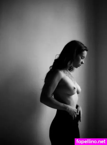 Hattie Watson OnlyFans Thumbnail #8Q4jhx0yw2