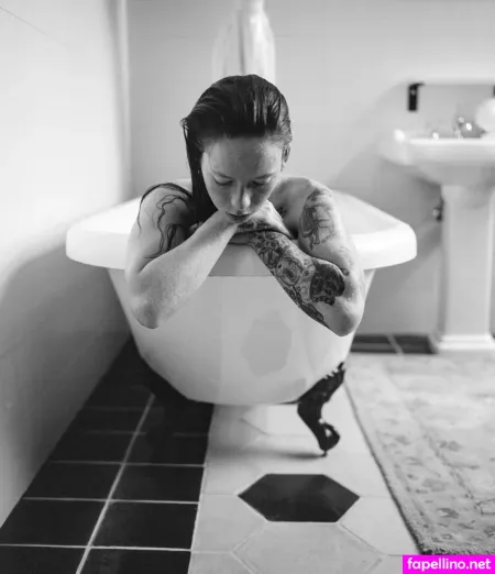 Hattie Watson OnlyFans Thumbnail #N5XIyCkna7