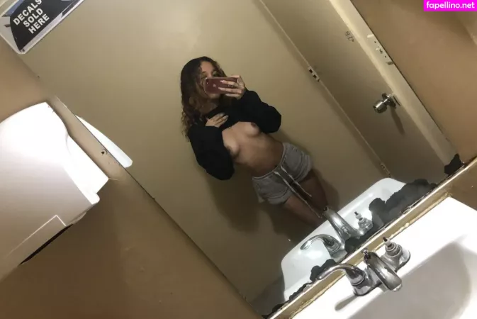 Hawaiiancheerleaderxx OnlyFans Thumbnail #rrVALJ5fHK