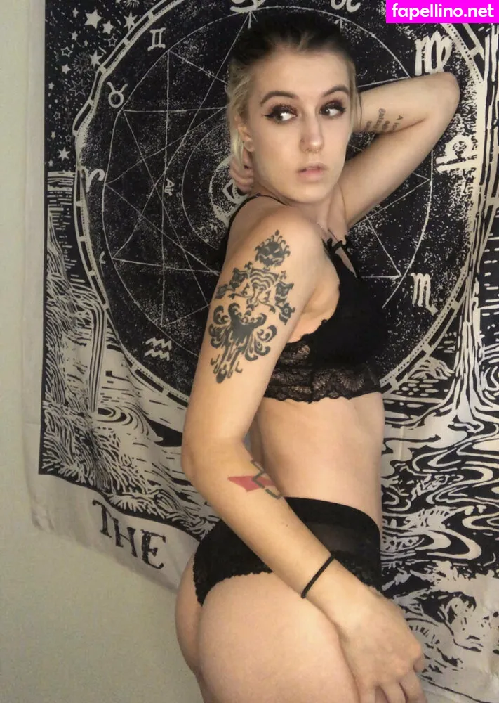 hawleecromwell, thehawleecromwell Nude Leaked OnlyFans Photo #ZdJHizzTMC