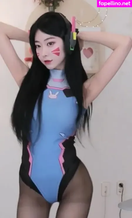 Haxxnini OnlyFans Thumbnail #EB6ayfOMGV