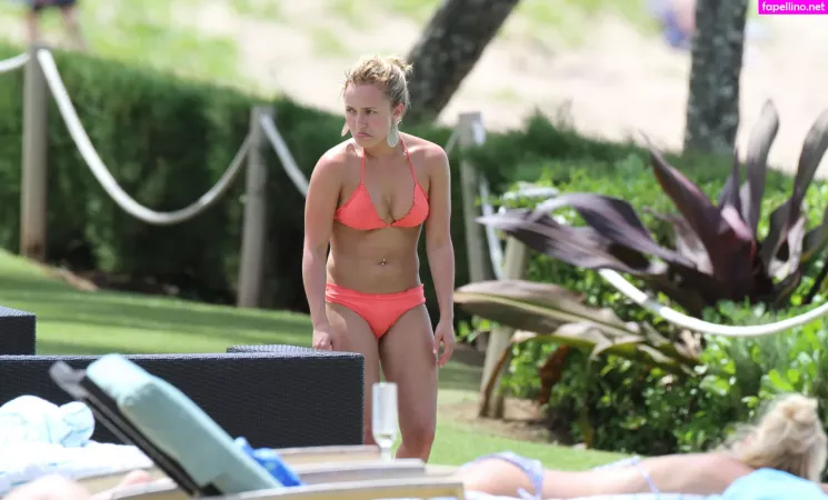 Hayden Panettiere OnlyFans Thumbnail #0xoC7HeJhr