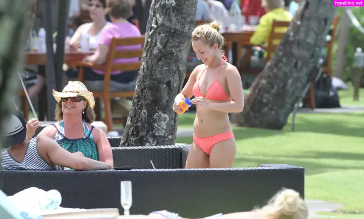 Hayden Panettiere OnlyFans Thumbnail #YWDbS3OBNk