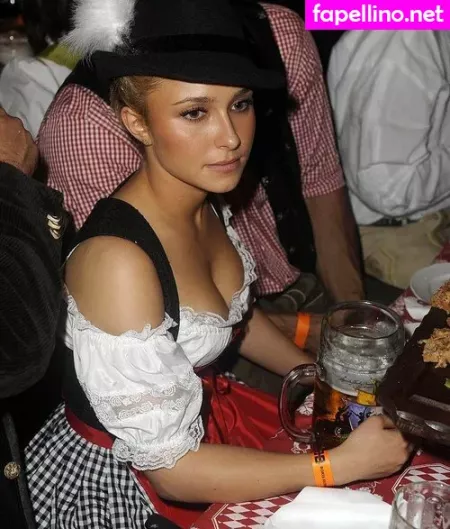 Hayden Panettiere OnlyFans Thumbnail #wJpQk2VniV