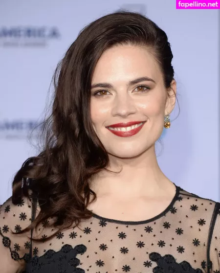 Hayley Atwell OnlyFans Thumbnail #E9eiNwg7h9