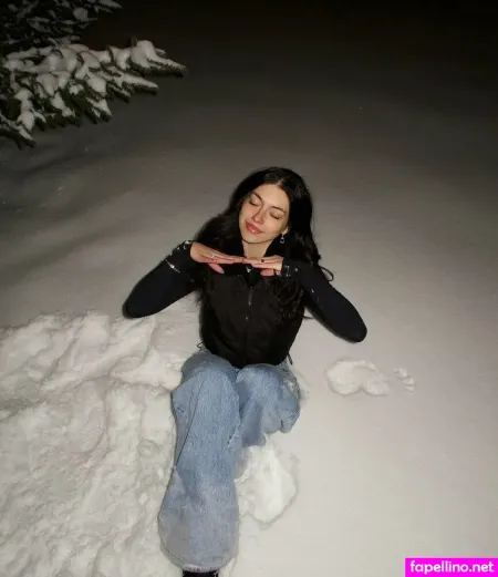 Hayley Benson OnlyFans Thumbnail #q1N2tCv2M0