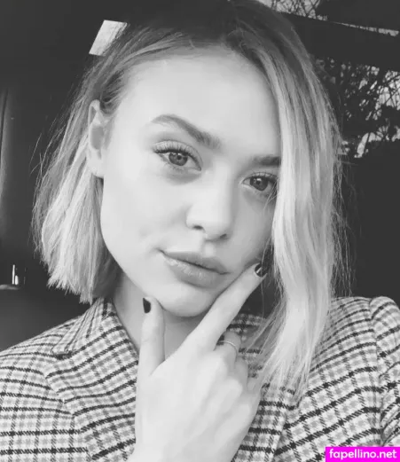 Hayley Erin OnlyFans Thumbnail #5LbYfFuuPB