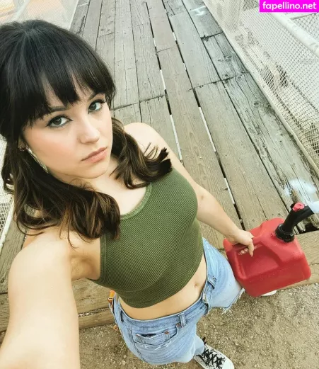Hayley Orrantia OnlyFans Thumbnail #9itOBcOlfe