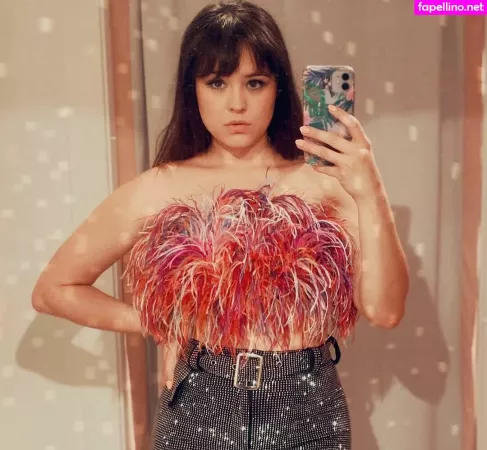 Hayley Orrantia OnlyFans Thumbnail #T7EjKai4PC