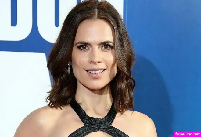 Hayleyatwell OnlyFans Thumbnail #cMKRQib53n