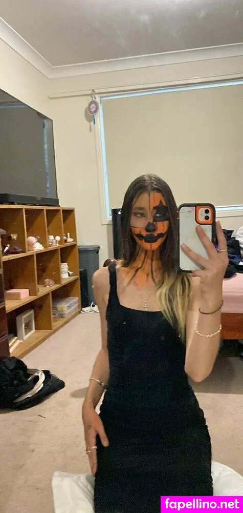 hayleyjewett_, hayleysyourtoyxx Nude Leaked OnlyFans Photo #7AR3uDQxaL