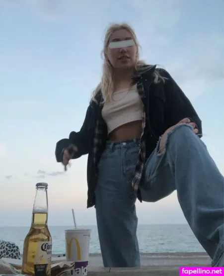 Hazallari OnlyFans Thumbnail #stKGAAe6QX