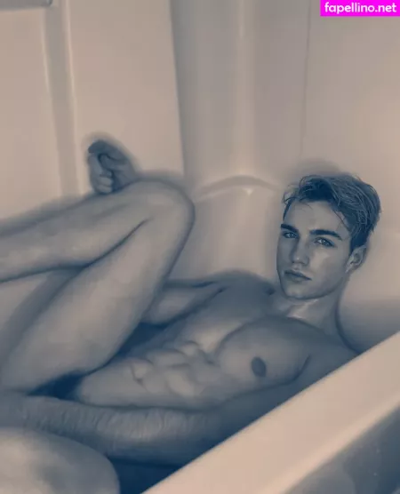 Hazel Hoffman OnlyFans Thumbnail #T8CxmWppst