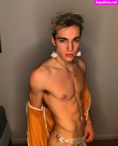 Hazel Hoffman OnlyFans Thumbnail #ZeScjAKJAe