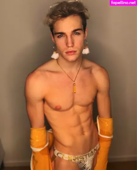 Hazel Hoffman OnlyFans Thumbnail #bdw30aoK4G