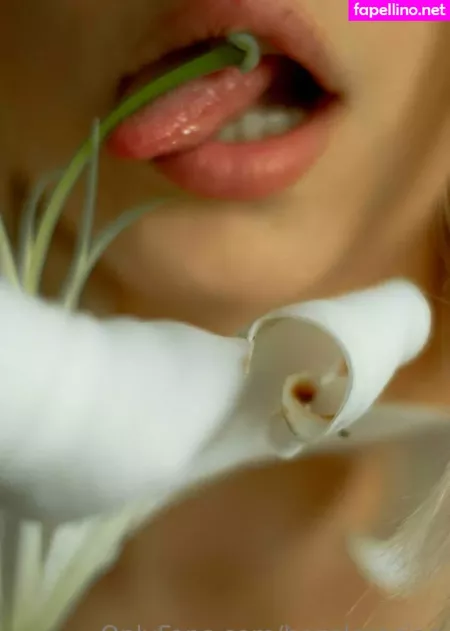 Hazelgraciaa OnlyFans Thumbnail #bt9r1QbKHU