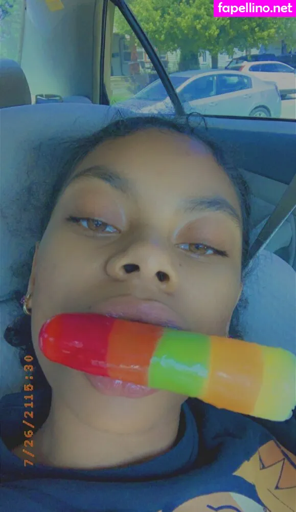 hazelqveen, qveen.tomkia Nude Leaked OnlyFans Photo #1tJr76Yk4b