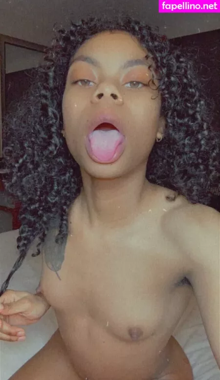 Hazelqveen OnlyFans Thumbnail #VYx5oeqs8J