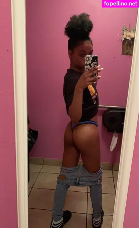 Hazelqveen OnlyFans Thumbnail #rtWUIYvhEa