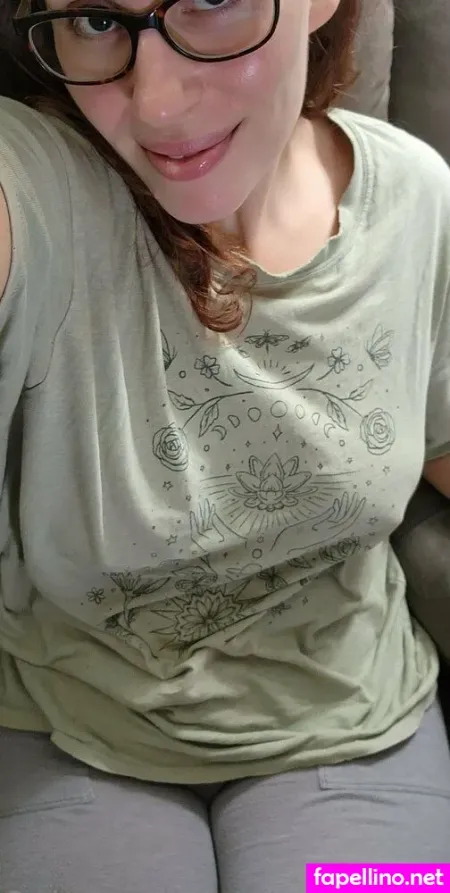 Hazy Maeveyl OnlyFans Thumbnail #he41CK9pvn