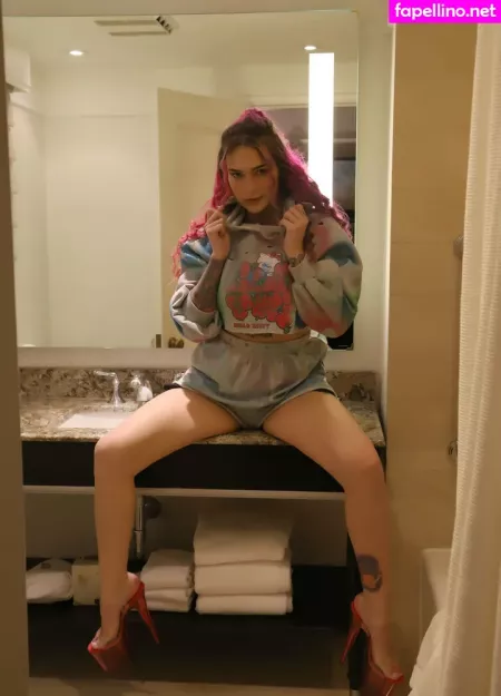 Hazzardousmaterial OnlyFans Thumbnail #4aJgpUq5aG