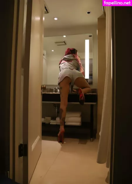 Hazzardousmaterial OnlyFans Thumbnail #8s1UblaEjn