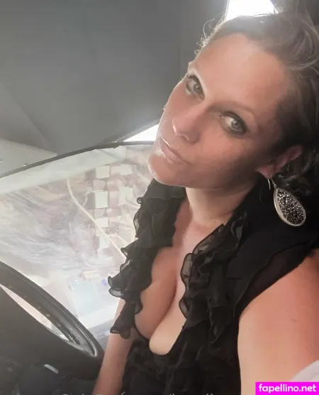 Headingeastorwest OnlyFans Thumbnail #8TMZVOd1nj