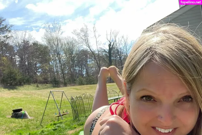 Healthyhappyfitandproud 3 OnlyFans Thumbnail #0FAl0hEKEL