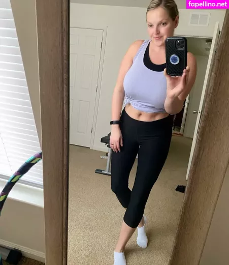 Healthyhappyfitandproud 3 OnlyFans Thumbnail #7T74SYEhDX