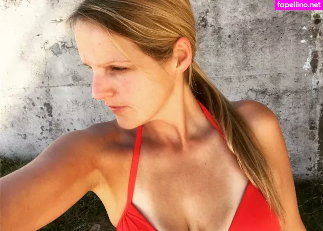 Healthyhappyfitandproud 3 OnlyFans Thumbnail #bAaJK2LYU8
