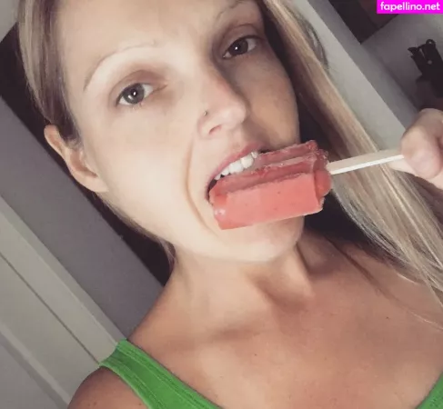 Healthyhappyfitandproud 3 OnlyFans Thumbnail #h3SWF7MgB2