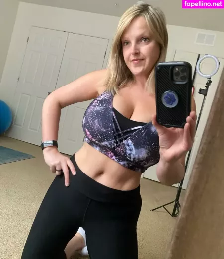 Healthyhappyfitandproud 3 OnlyFans Thumbnail #mffkoKOMsJ