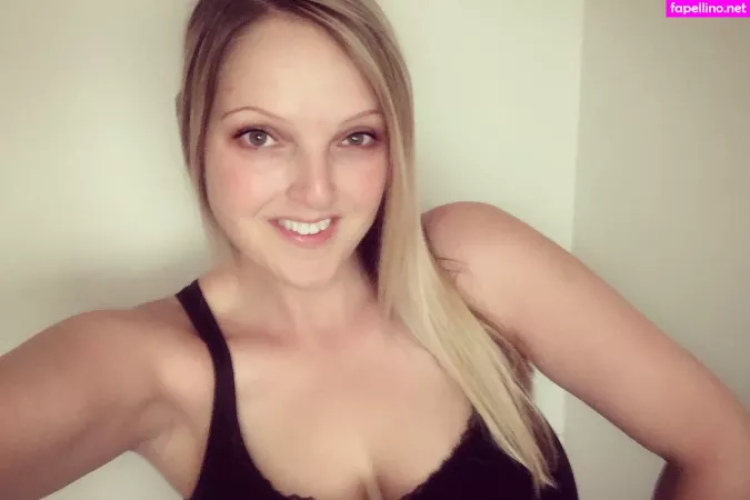 Healthyhappyfitandproud 3 OnlyFans Thumbnail #tlPVkHMLhh
