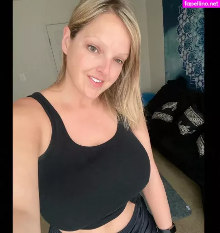 Healthyhappyfitandproud 3 OnlyFans Thumbnail #zJY8Wfsc7X