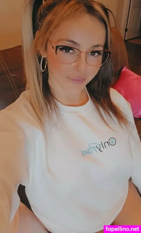 Heartlandhottie OnlyFans Thumbnail #0ZzOl6O6P6