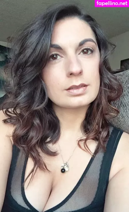 Heather Alyse Becker 1 OnlyFans Thumbnail #KMEUJLllX3